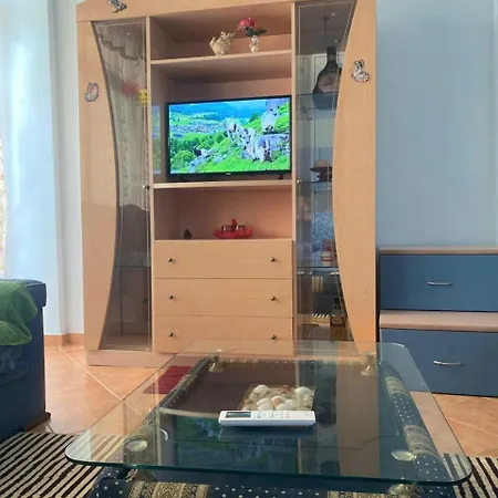 דירה Shtepi Pushimi Leo *