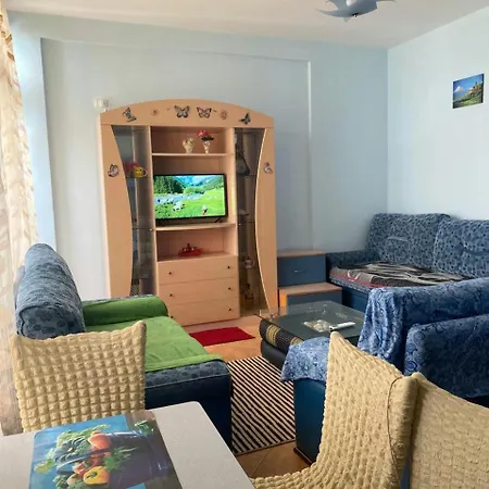 Shtepi Pushimi Leo *