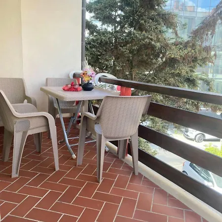 Shtepi Pushimi Leo Appartement Golem (Tirana)